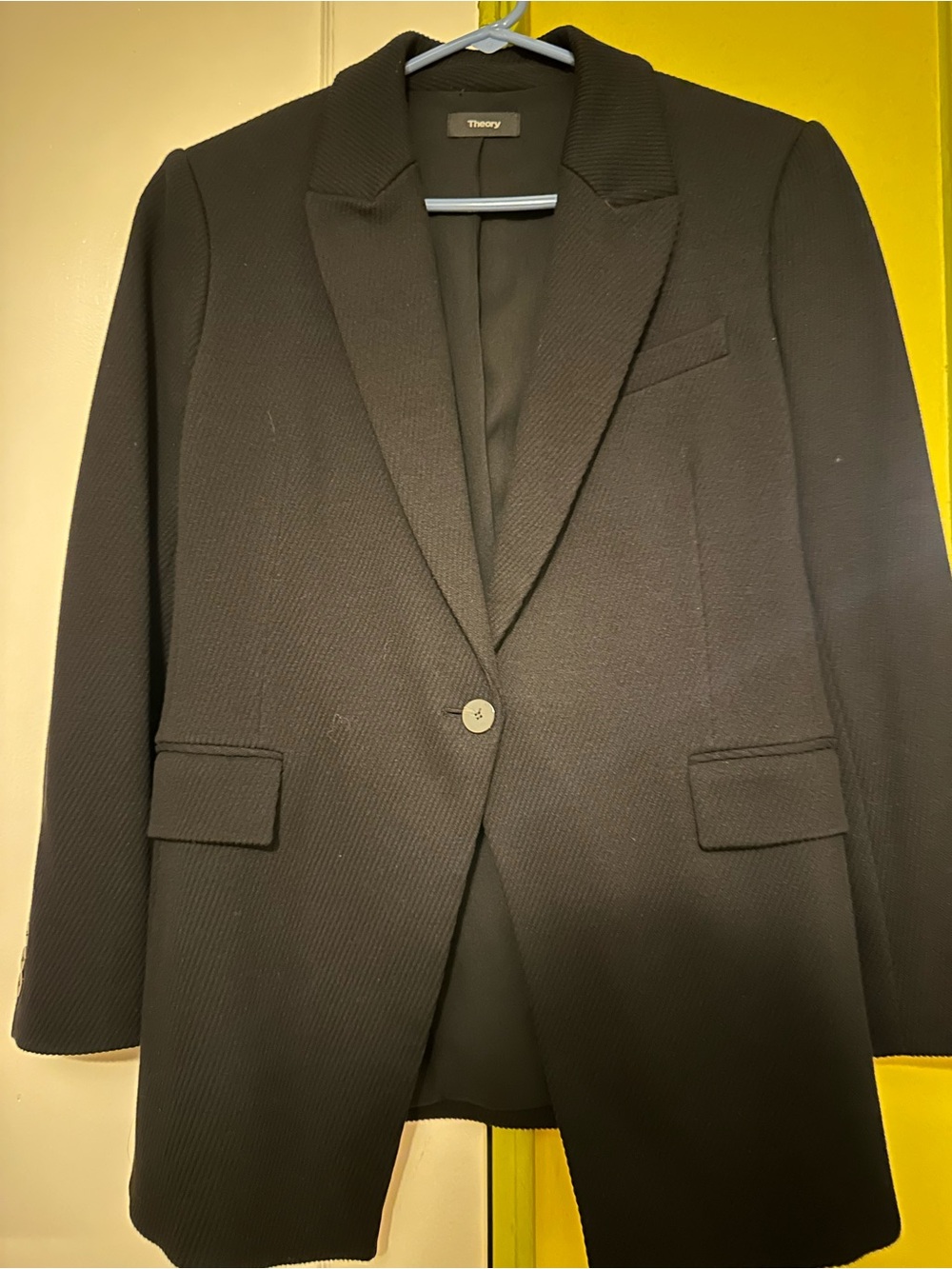 Theory Black Women’s Single-Button Blazer